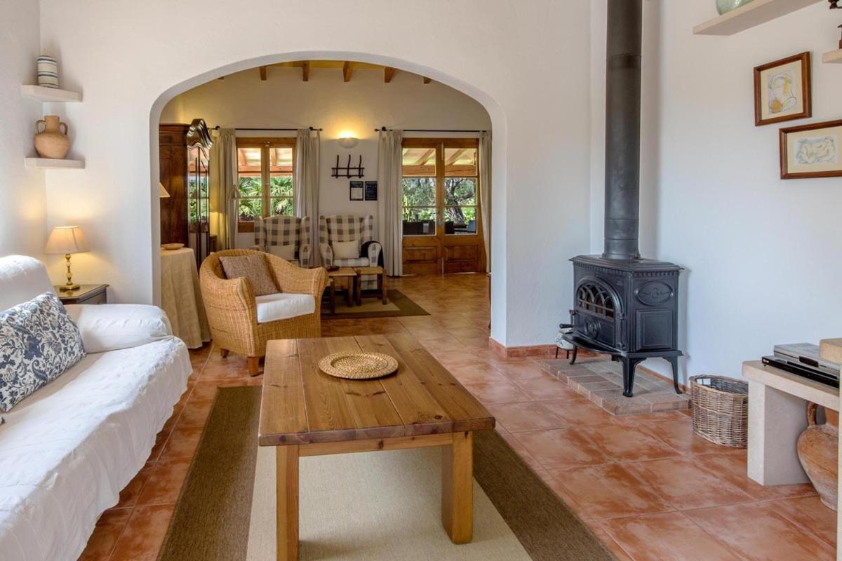 Alzina Villa